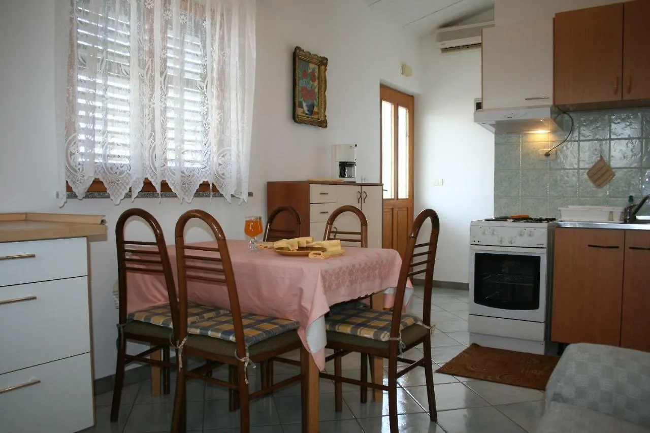 Apartmani Halilovic Umag 0*,